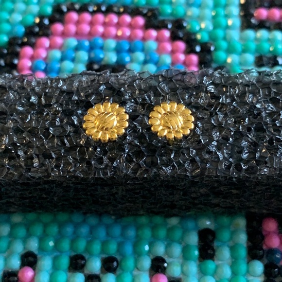 Earrings stud and watches - Picture 3 of 13